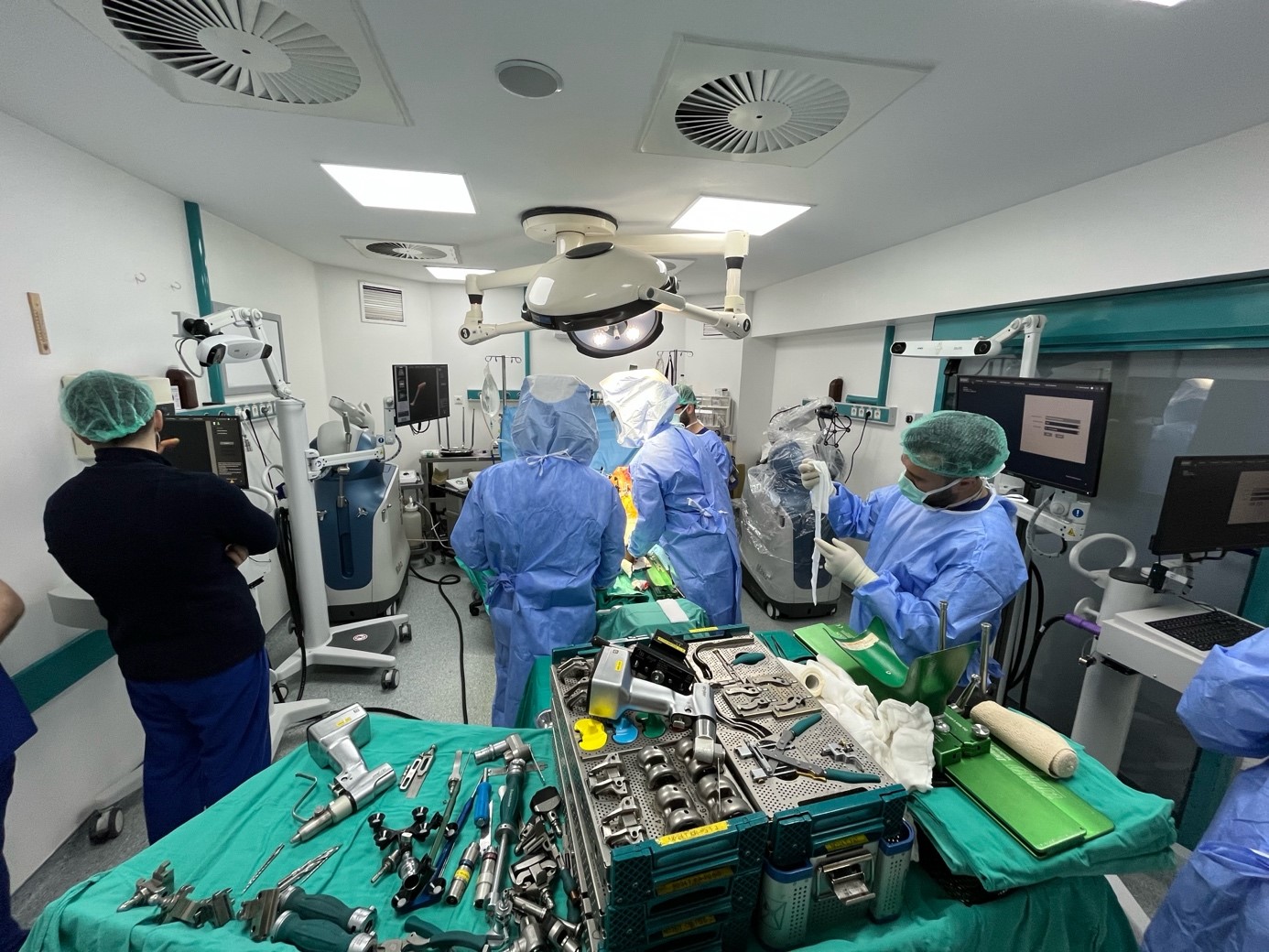 Robotik Protez Cerrahisi. Robotik Protez Cerrahisi